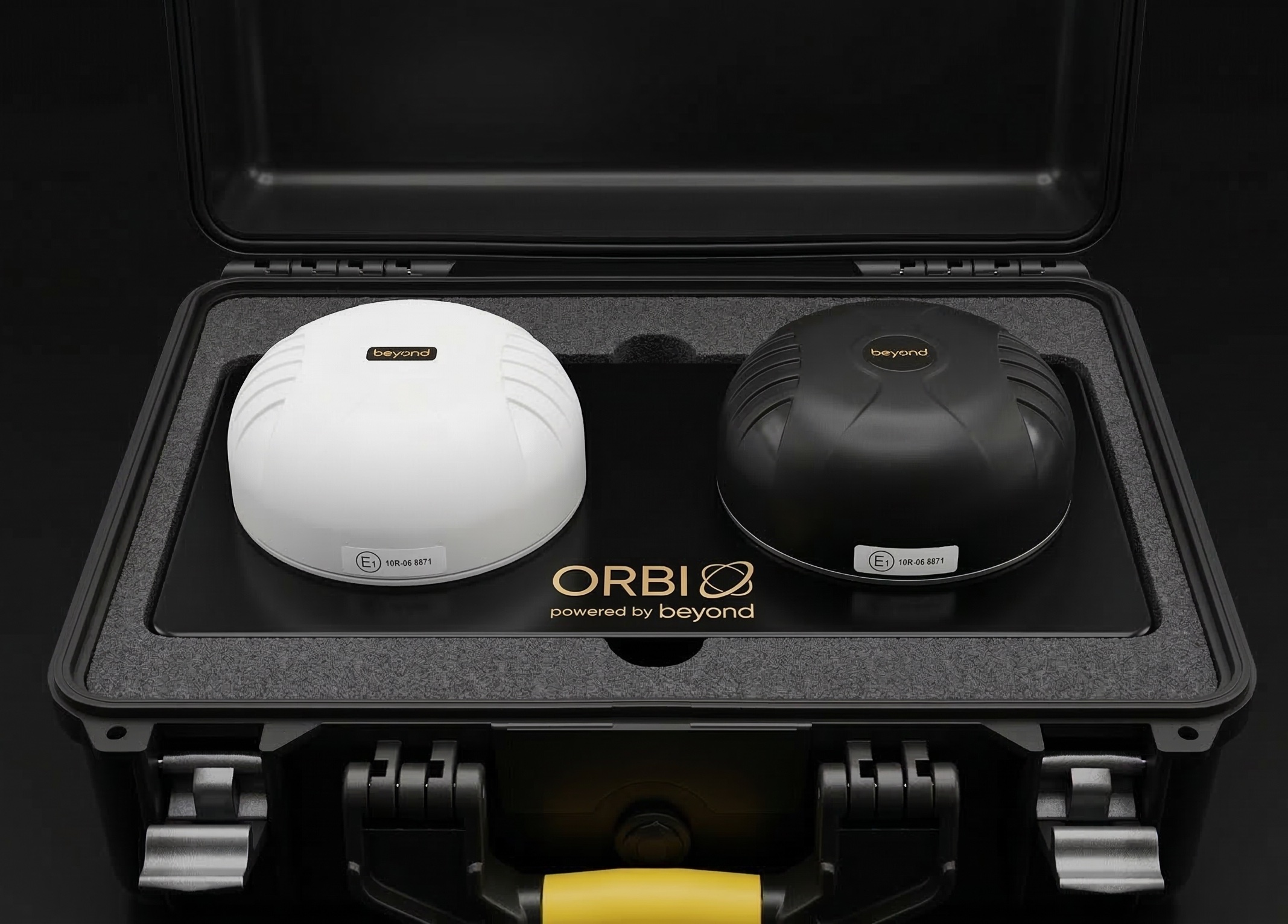 OrbiFly — rugged carry-on case with dual high-gain 4x4 MIMO dome antennas
